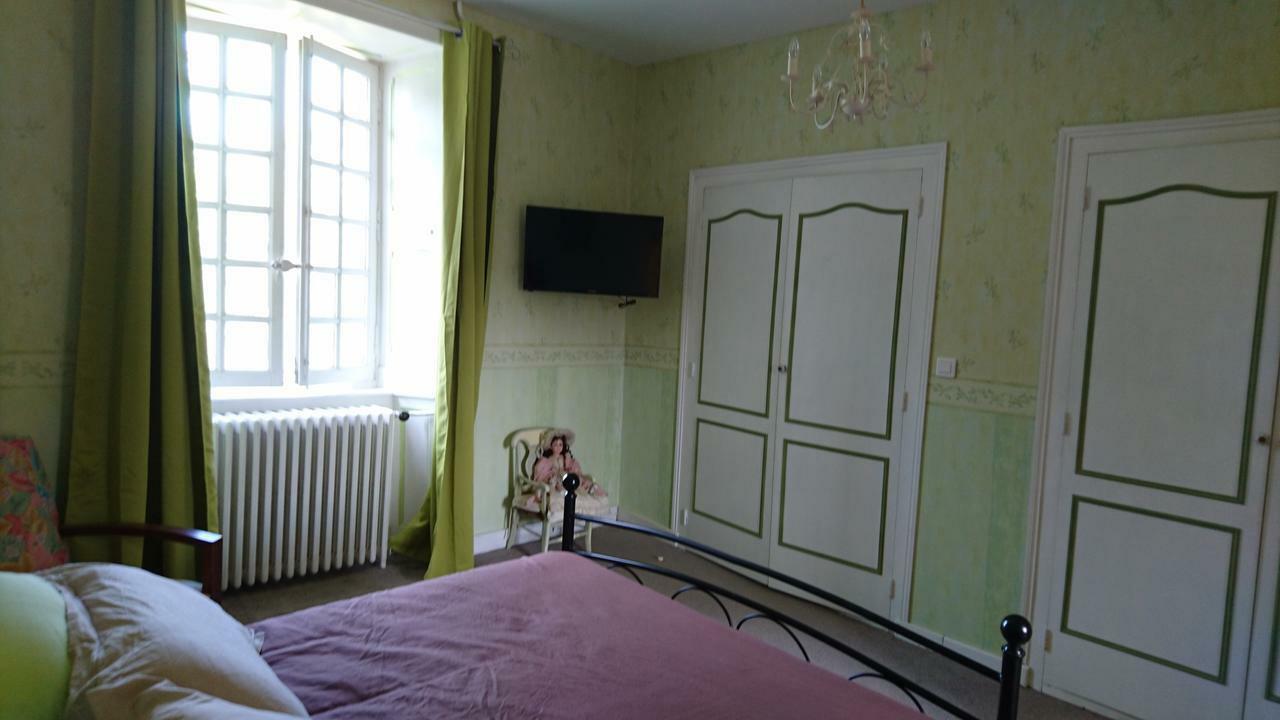 Bed and Breakfast Pierre Deluen Domaine De La Grange De Quaire Chassenon Zewnętrze zdjęcie