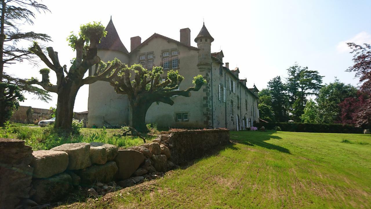 Bed and Breakfast Pierre Deluen Domaine De La Grange De Quaire Chassenon Zewnętrze zdjęcie