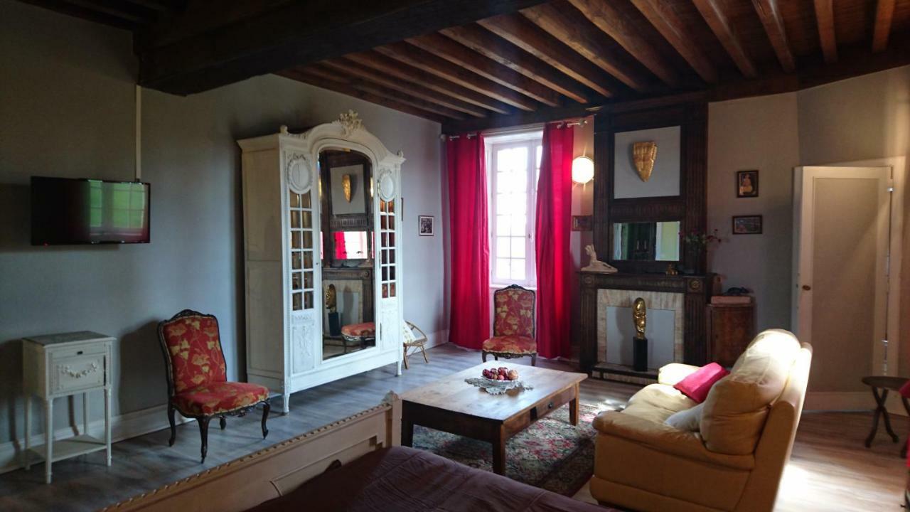 Bed and Breakfast Pierre Deluen Domaine De La Grange De Quaire Chassenon Zewnętrze zdjęcie