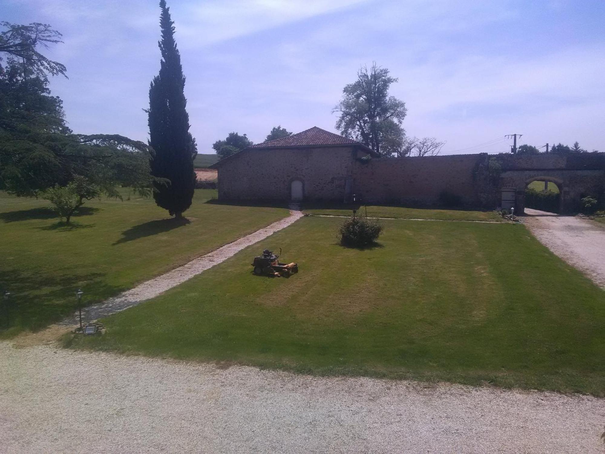Bed and Breakfast Pierre Deluen Domaine De La Grange De Quaire Chassenon Zewnętrze zdjęcie
