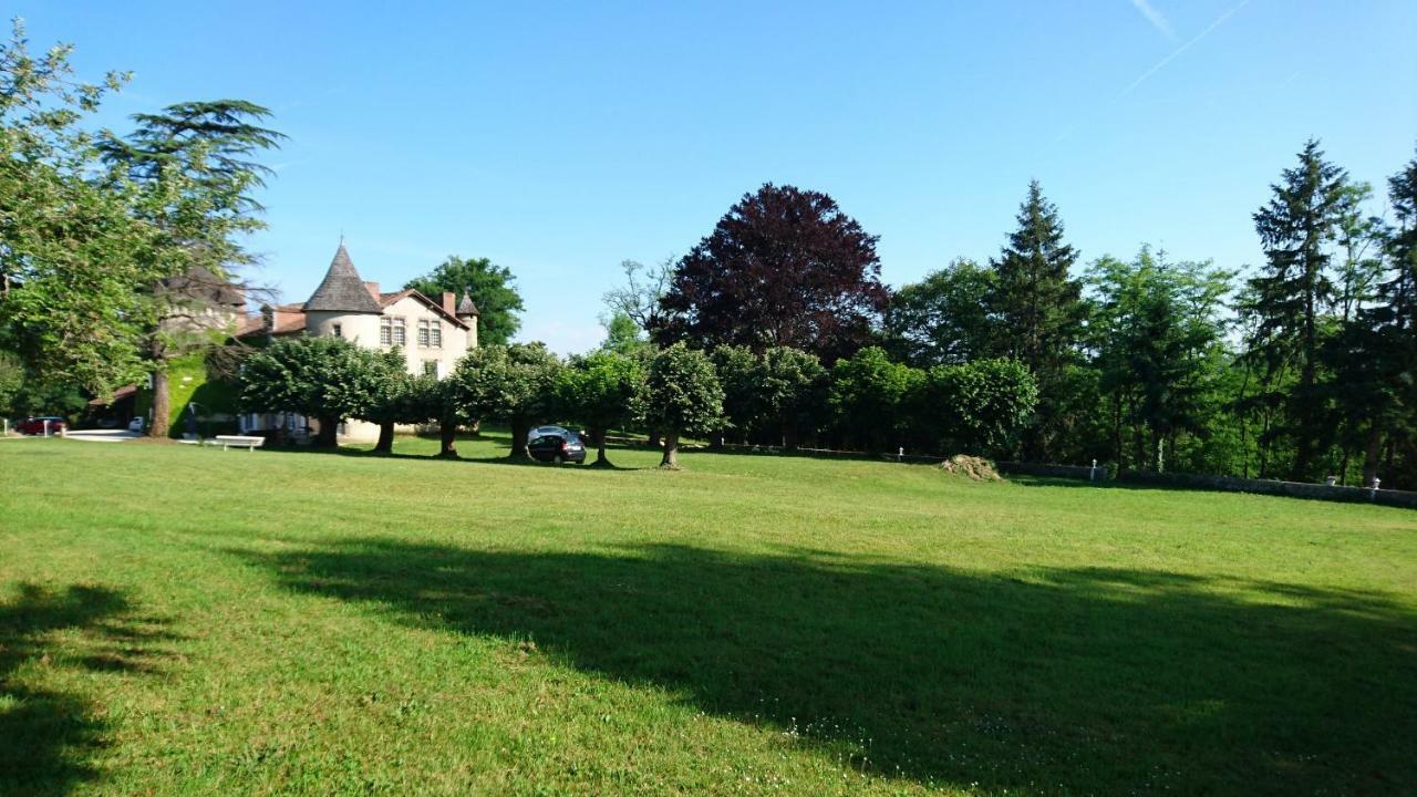 Bed and Breakfast Pierre Deluen Domaine De La Grange De Quaire Chassenon Zewnętrze zdjęcie